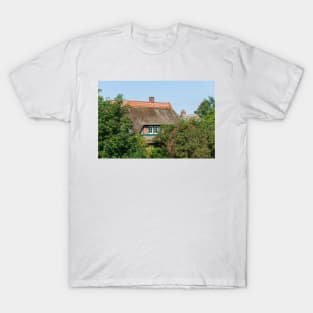 Germany; Europe; Northern Germany; Lower Saxony; Elsfleth; Weser March; House T-Shirt